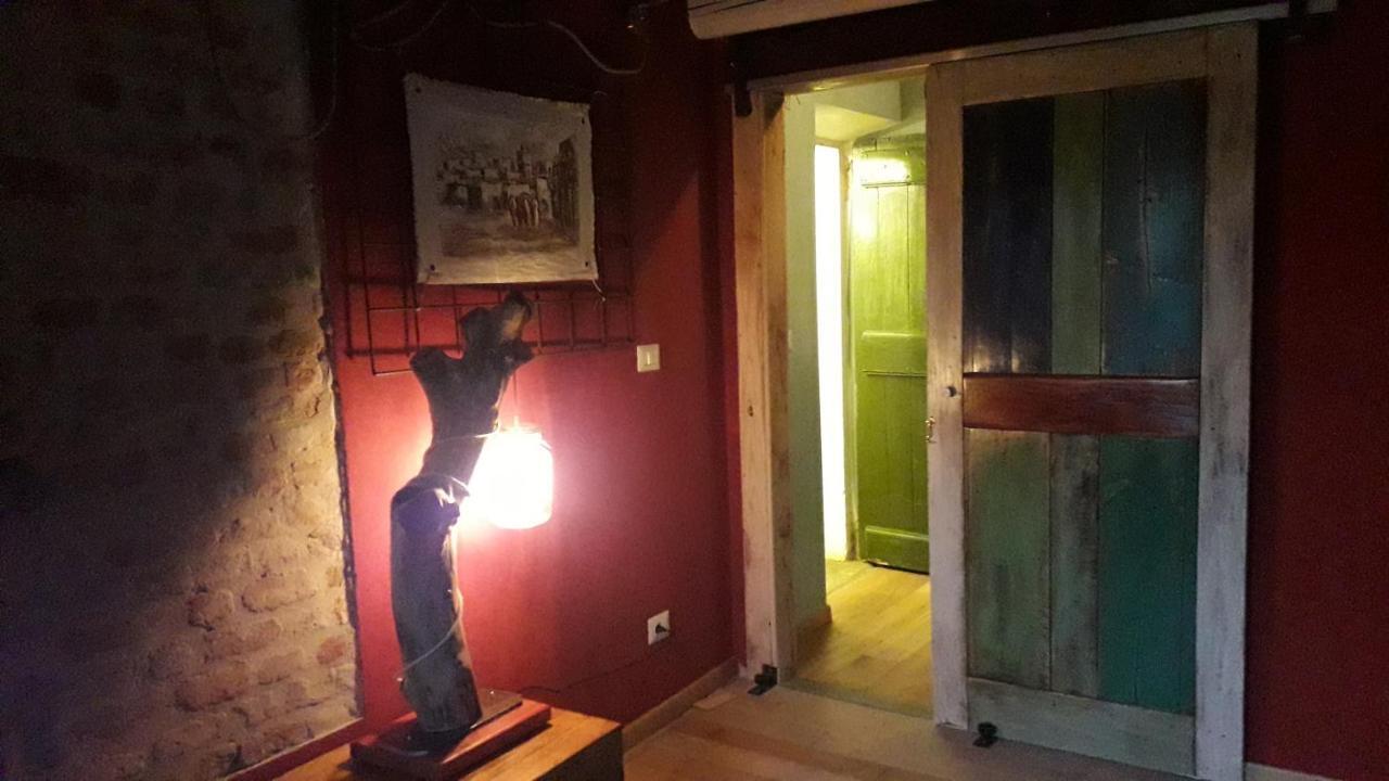 Pocoburro Ca' D'Arte Bed & Breakfast Montaldo Roero Exterior photo
